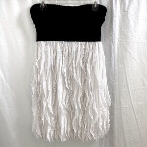 Women's/Juniors Strapless Dress Size: Large